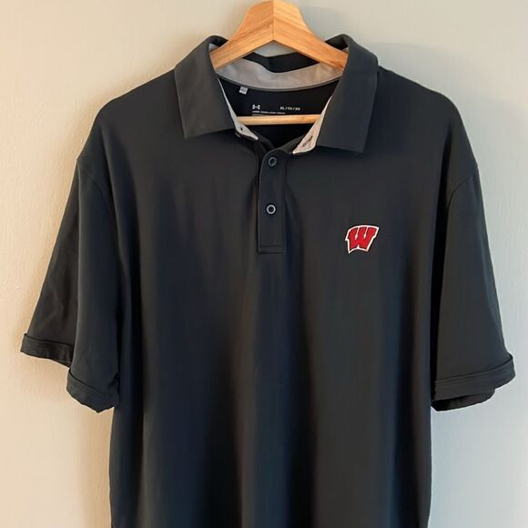 Under Armpur University of Wisconsin Badger Men’s Polo Shirt - XL - Picture 3 of 8